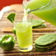 Una taza de nopales crudos (alrededor de 86 gramos) contiene 2,9 hidratos de carbono, 1,1 de proteína y sólo 14 kilocalorías.